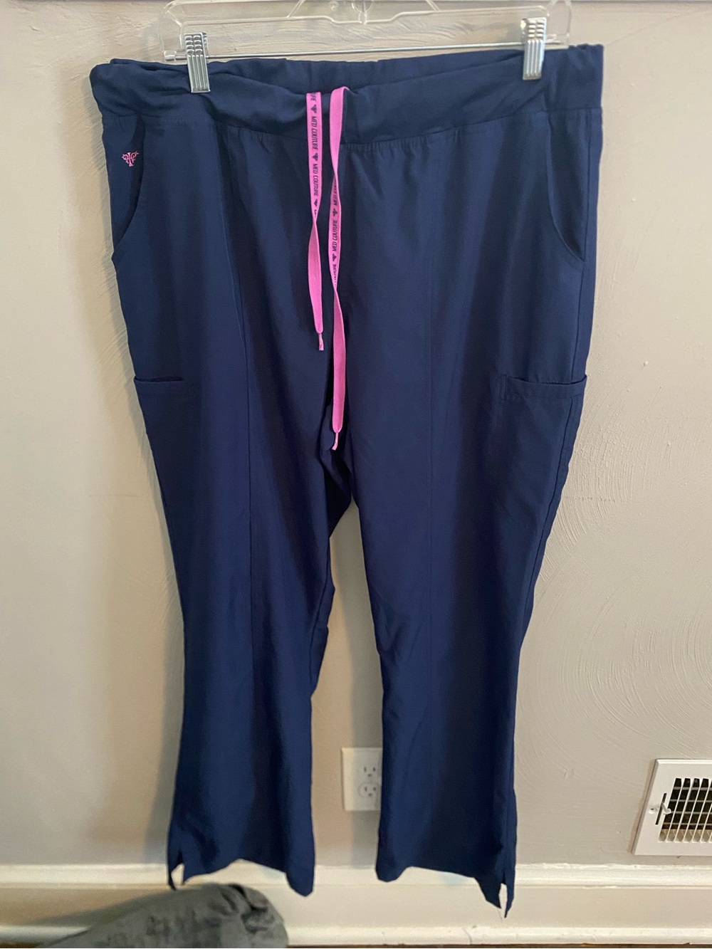 Medcouture Navy Scrub Pants with Pink Drawstring XL